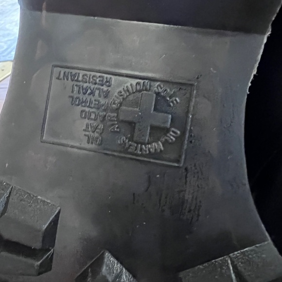 On hold COPY - DR. MARTENS 1461 SMOOTH LEATHER PLATFORM SIZE 10 - Picture 6 of 7